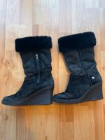 UGG Stiefel mit Plateau in schwarz Größe 36 Rheinland-Pfalz - Eitelborn Vorschau