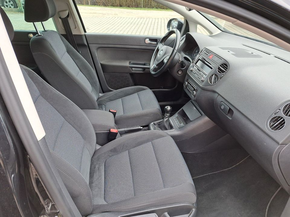 Volkswagen Golf Plus VI Style,Klimaaut.,Euro-5 in Schwandorf