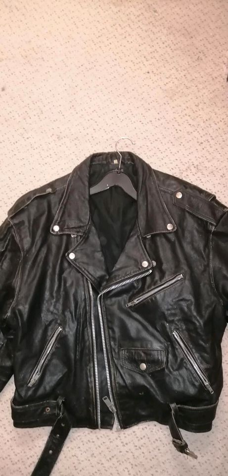 alte schwarze Lederjacke in Zella-Mehlis