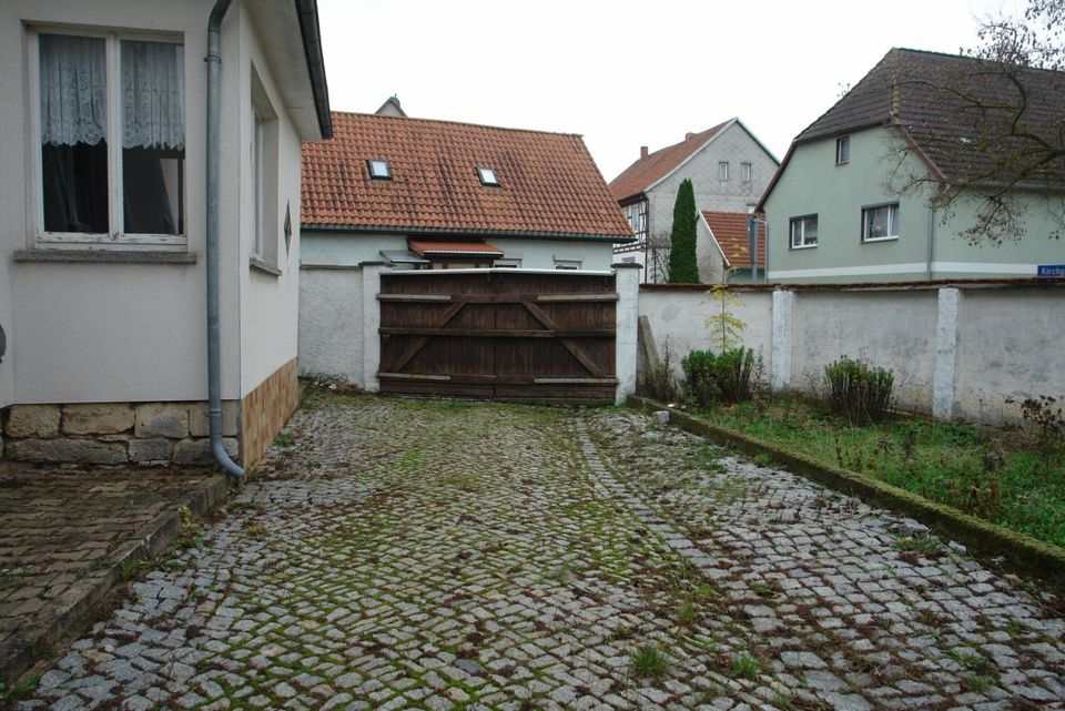 Sondershausen-OT, EFH + Nebengebäuden in Sondershausen