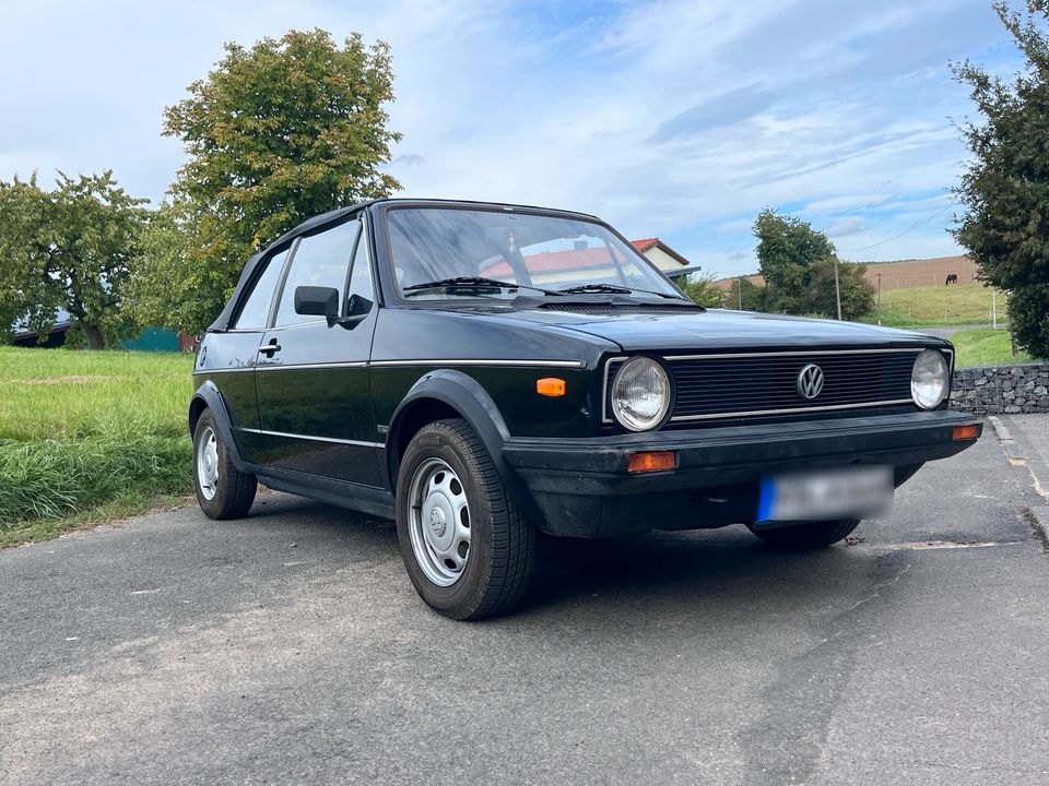 Golf 1 Cabrio schwarz 2. Besitzer - TÜV bis 04/2026 in Butzbach