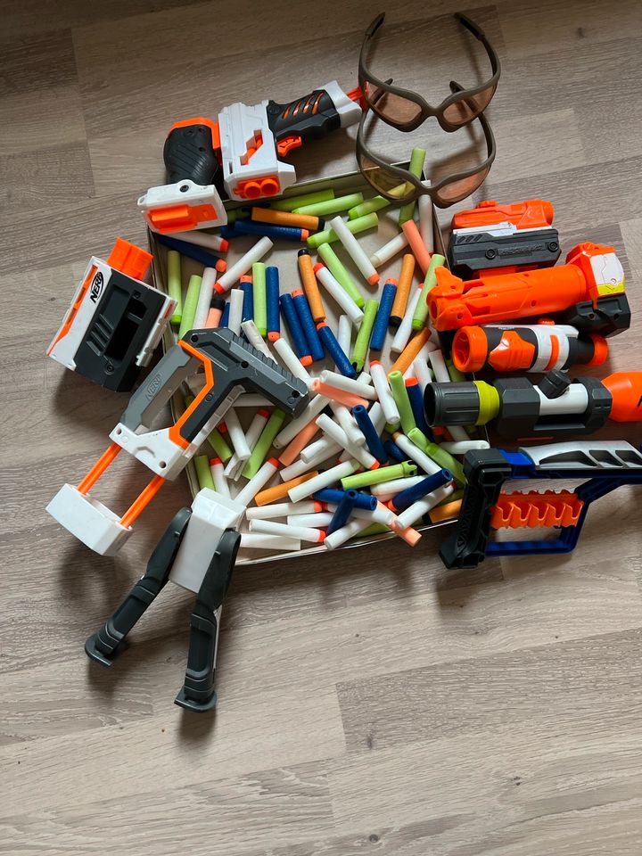 Diverse Nerf Sachen in Jersbek