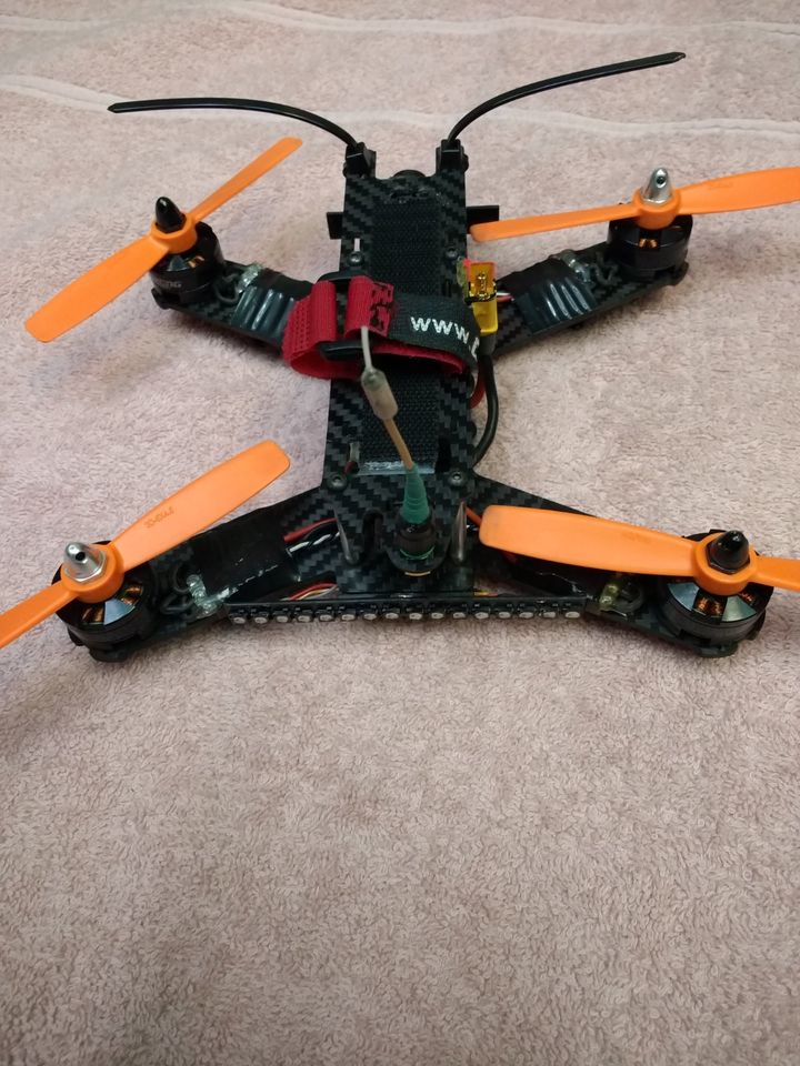 Racer QAV 210 BLHELI BNF 3D in Halle