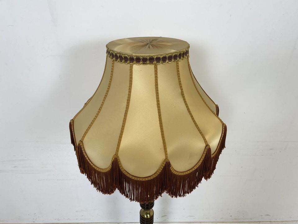 WMK Besonders schöne & sehr gut erhaltene 60er Jahre Stehlampe mit edlem Lampenfuß aus Holz & Messing und freundlichem Lampenschirm, dimmbar # Lampe Leuchte Stehleuchte Leselampe Licht Vintage Retro in Berlin