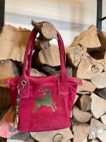 Sehr süße Wildledertasche in pink mit Jagdmotiv neu Hessen - Birstein Vorschau