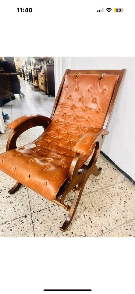 Schaukelstuhl Stil Chesterfield Sessel Relax Leder Mahagoni in Rodenberg