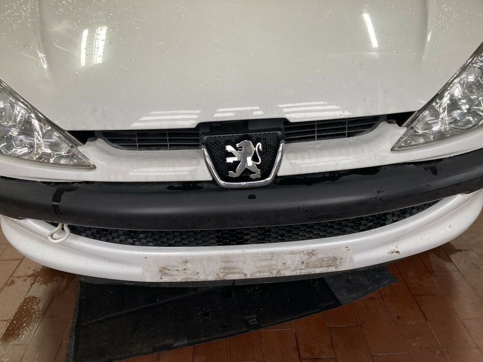 Peugeot 206 EWPStoßstange [ ] Spiegel Rücklicht Scheinwerfer15915 in Coswig  (Anhalt) - Buko | Ersatz- & Reparaturteile | eBay Kleinanzeigen ist jetzt  Kleinanzeigen