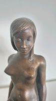 Figur Vintage, Sitzende Frau, Achatit, Bronzeoptik Hessen - Butzbach Vorschau