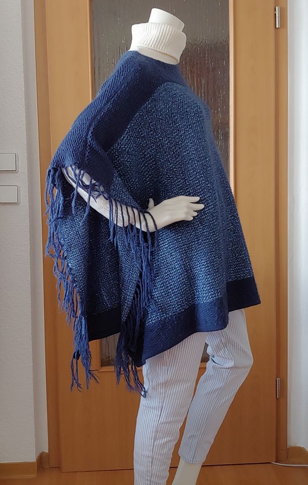 Poncho Überwurf Fransen * Jeansblau * Best Connections in Bernau