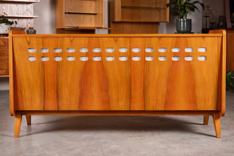 Perinak Truhe Sideboard Anrichte 60er Retro Vintage DDR CSSR in Leipzig