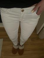 Stradivarius Jeans Skinny weiß 40 42 M Hessen - Gießen Vorschau