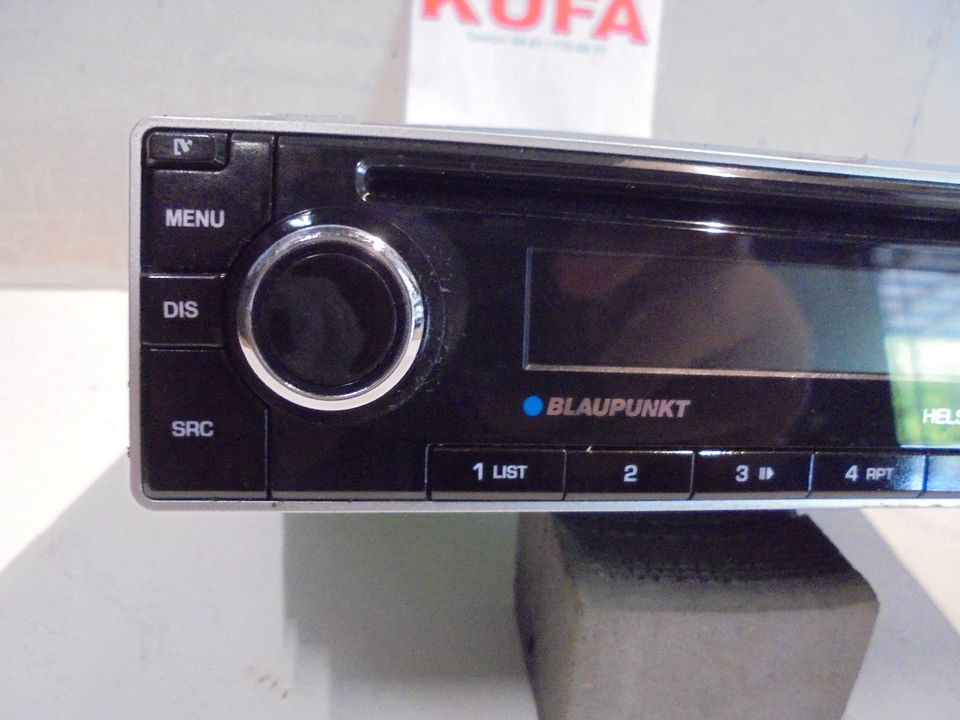 Blaupunkt Helsinki 220BT CD Autoradio mit abnehmbaren Bedienteil in Harrislee