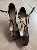 Tamaris Lackleder Pumps Gr. 39 Niedersachsen - Apen Vorschau