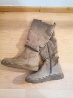 Beige kniehohe Stiefel mit Plateau Größe 39 Niedersachsen - Hemmingen Vorschau