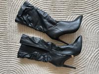 Tamaris High Heels Stiefel Größe 37 Düsseldorf - Oberkassel Vorschau
