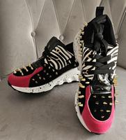 Sneaker Größe 38 / 38,5 Nieten Stacheln weiß pink schwarz NEU Niedersachsen - Alfeld (Leine) Vorschau