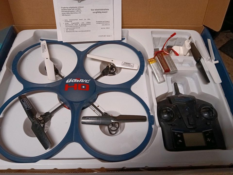 Drohne mit Kamera in Meißner