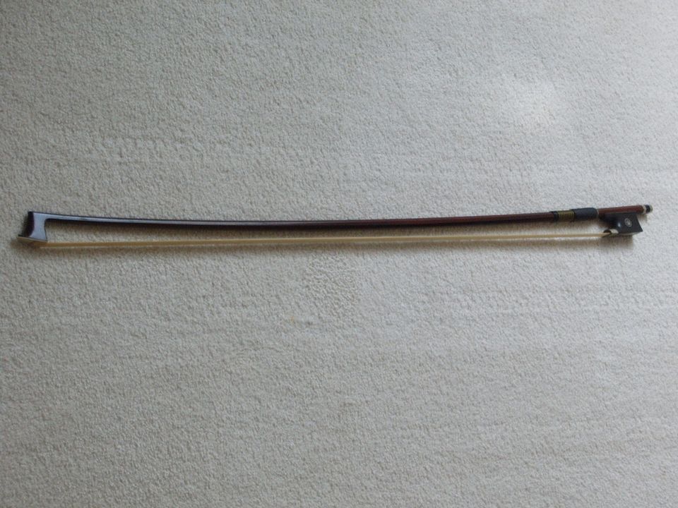 alte Geigenbogen Gesamtlänge ca. 70 cm in Langenlonsheim