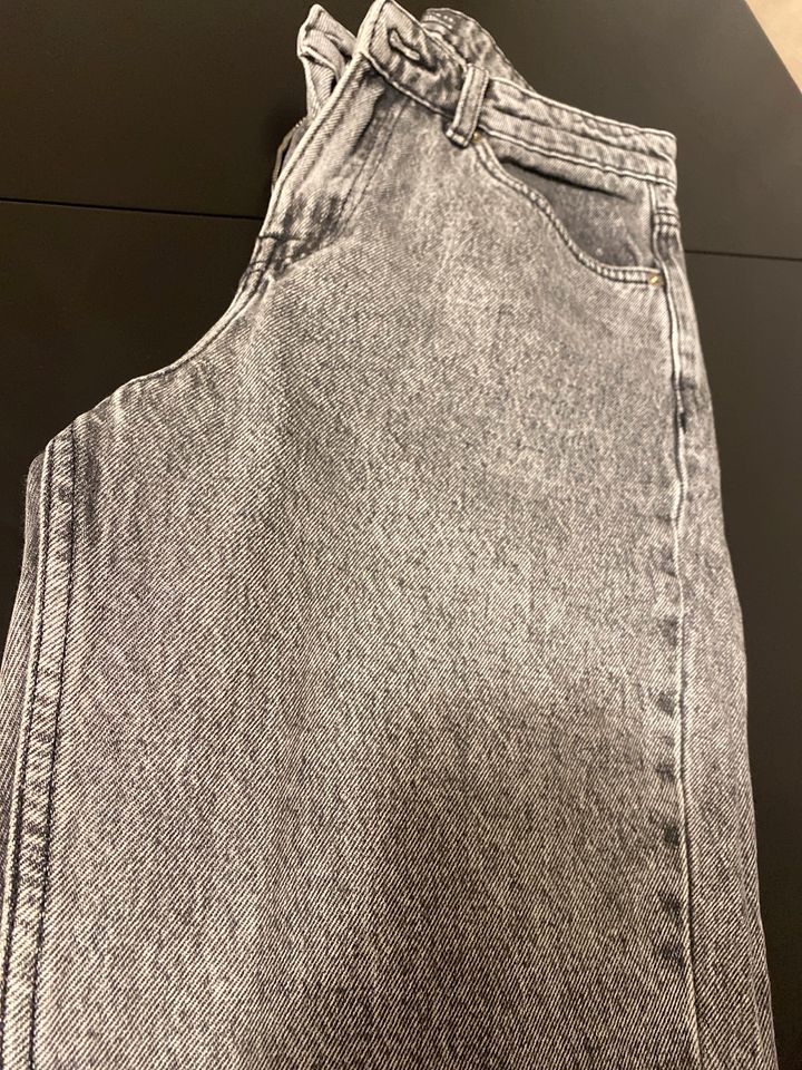 Jeans von Primark Gr. 38 in Augsburg