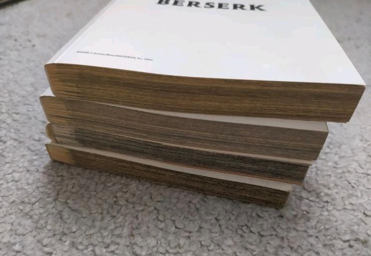 BERSERK Manga Sammlung von Band 29 31 33 34 Von Kentaro Miura in Berlin