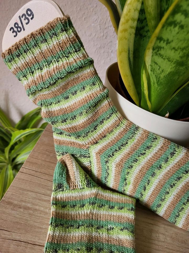 Baumwollsocken Gr.38/39, handgestrickte Wollsocken mit Baumwolle in Duisburg