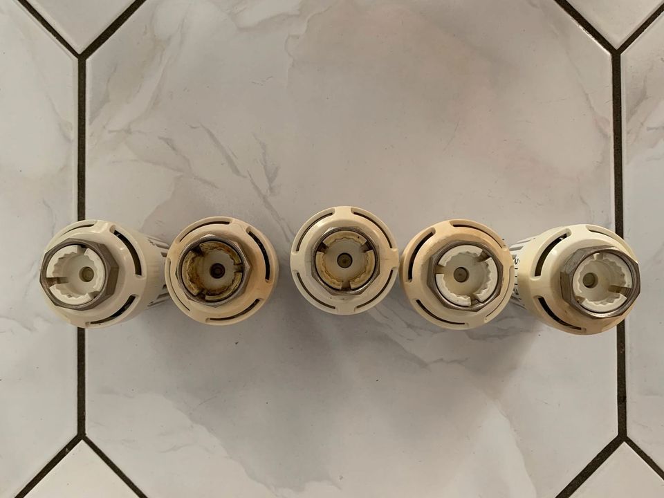 6 Oventrop Thermostatköpfe Uni LH M30 x 1,5 in Bischofsheim