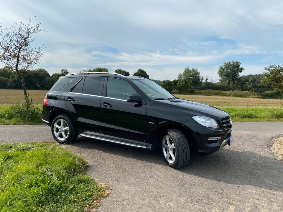 Merzedes Benz ML 350 Sportpacket 4 Matic in Vellmar