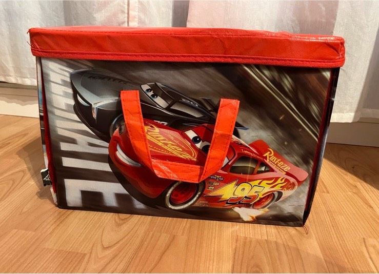 Spielzeug Box Straße Cars Autos Lightning McQueen in Steinach Baden