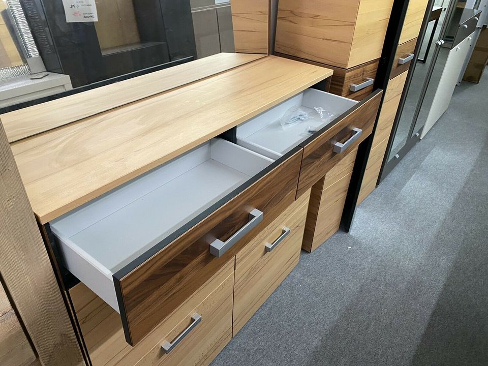 Garderobe Flur Möbel Set Schrank Kommode Schuhschrank UVP 2179€ in Alsfeld