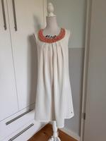 Just white Kleid gr. 38 ottodame weiß Perlen Hessen - Nidderau Vorschau