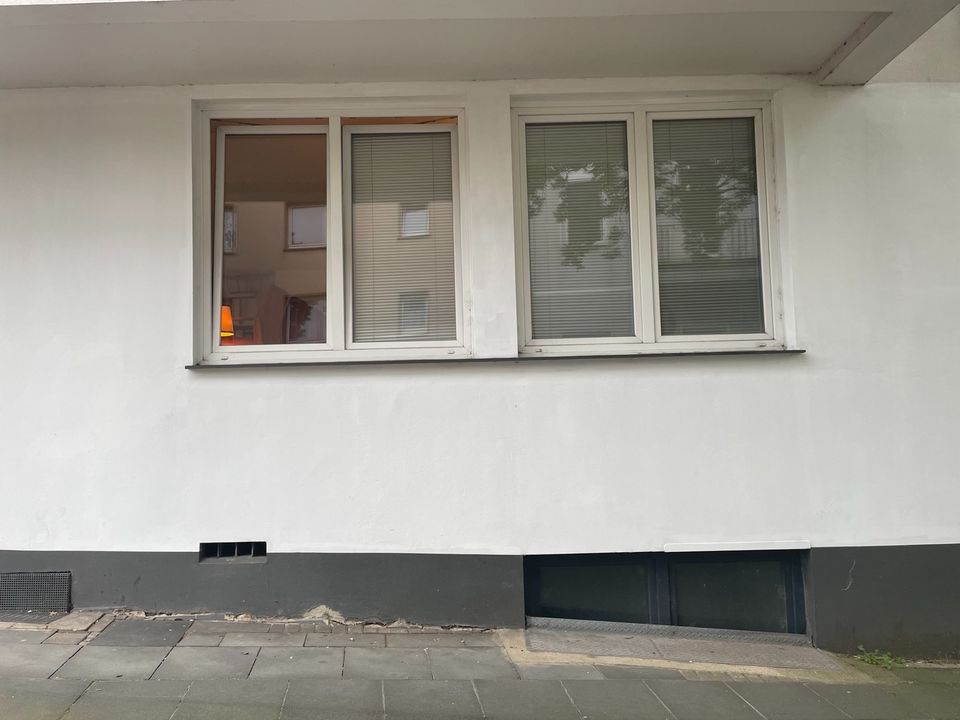 Schaufenster Fenster Reinigung Gebäudereiniger gesucht in Wuppertal