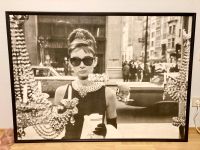 Großes Bild „Frühstück bei Tiffany“ Audrey Hepburn schwarz-weiß Bayern - Rosenheim Vorschau