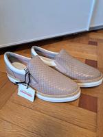 Damenschuhe Schlange-Verarbeitung Slipper Tamaris 38 Beige NEU Nordrhein-Westfalen - Siegen Vorschau