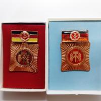 2 DDR Medaillen, Anstecknadeln Kollektiv der soz. Arbeit Sachsen - Delitzsch Vorschau