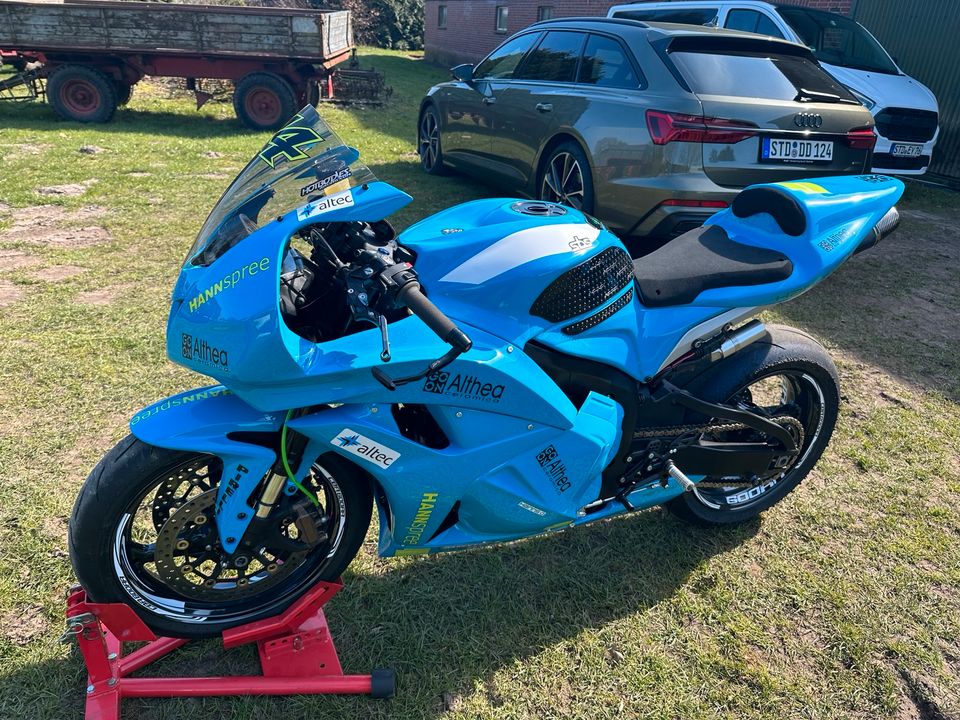 Honda CBR 600 RR PC40 Racebike Trackbike Rennstrecke in Stade