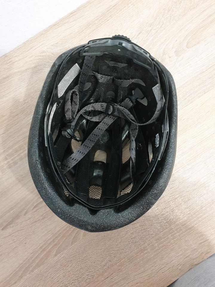 Fahrradhelm Erwachsenen in Liebenau