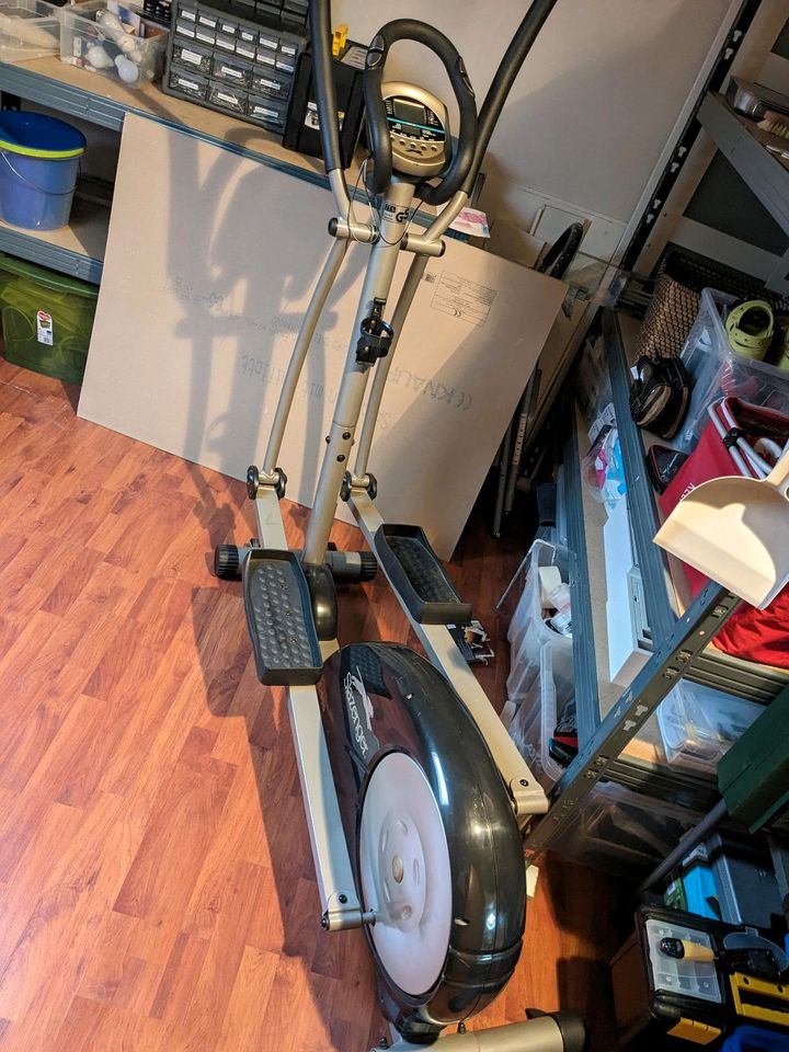 Crosstrainer/Ergometer Slazenger SL-900 in Groß-Zimmern