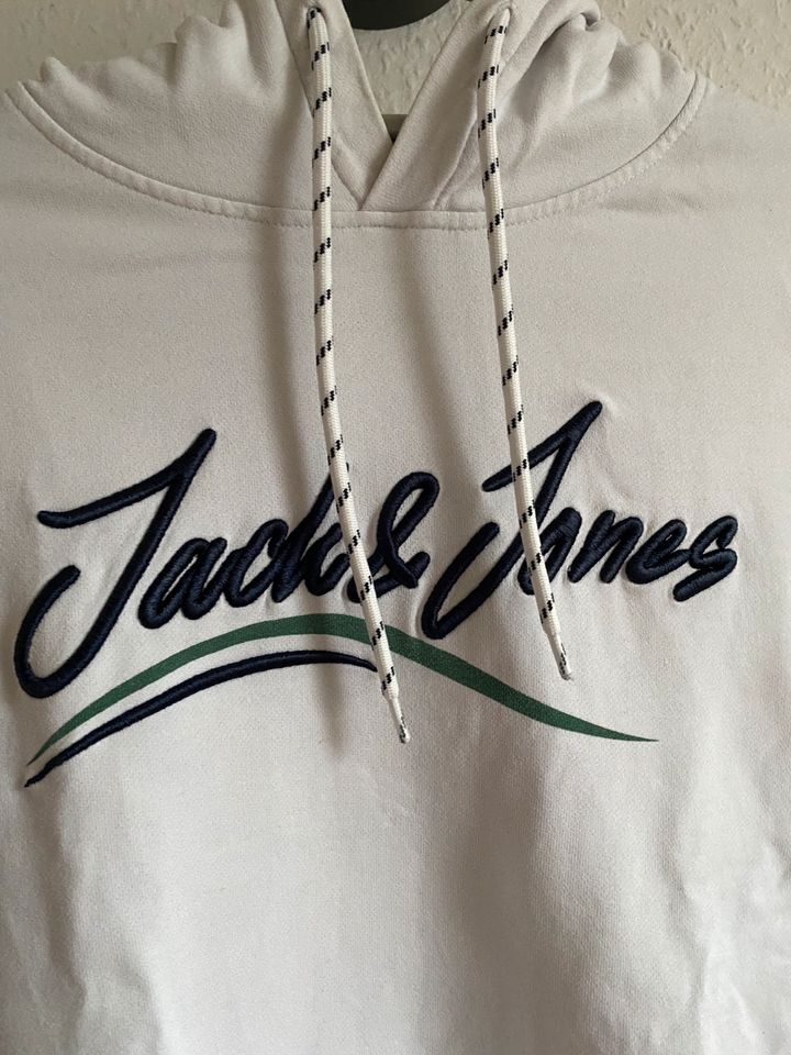 Jack & Jones Hoodie in Ratekau