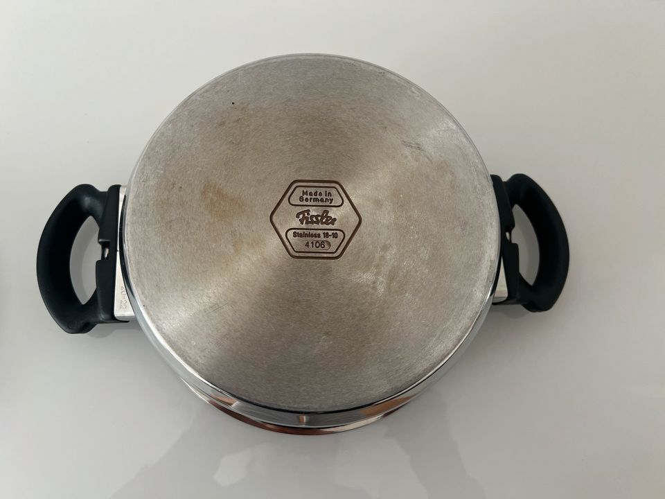 Fissler Kochtopf Durchmesser 20-22 in Essen