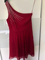 Schönes rotes Kleid Gr. 38/L einseitig schulterfrei (Hochzeit) Hessen - Fuldatal Vorschau