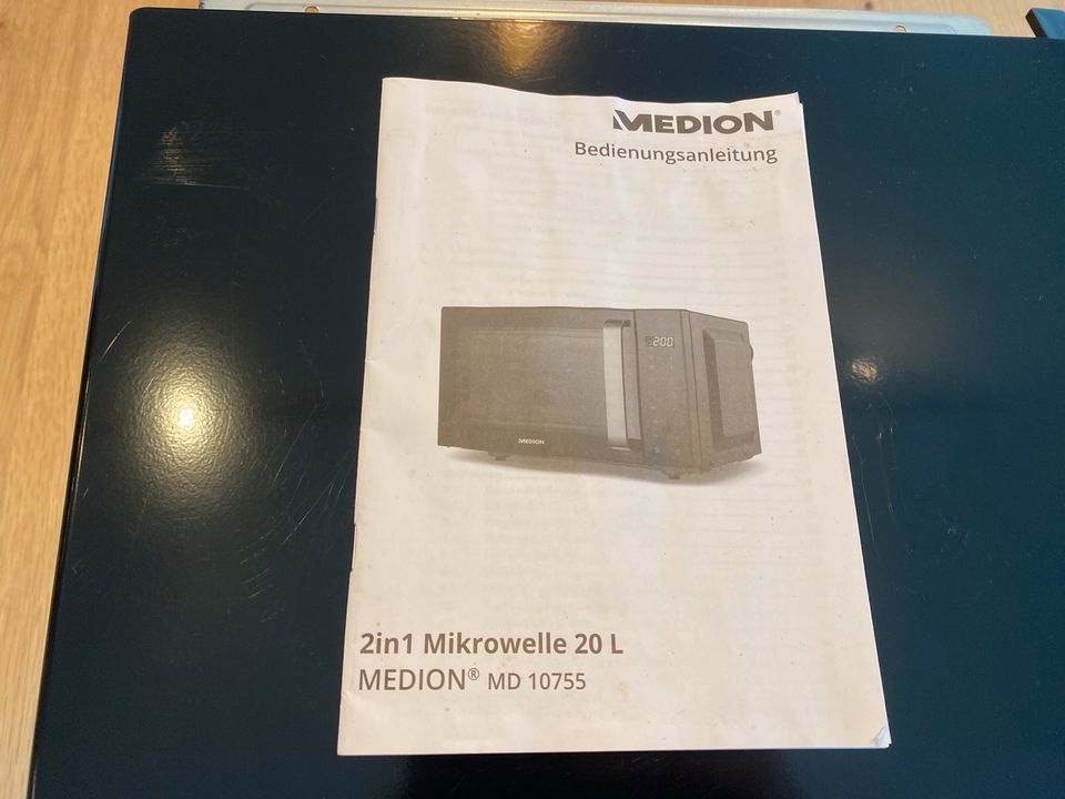 Medion MD10755  2 in 1 Mikrowelle mit Grill - neuwertig in Wiehl