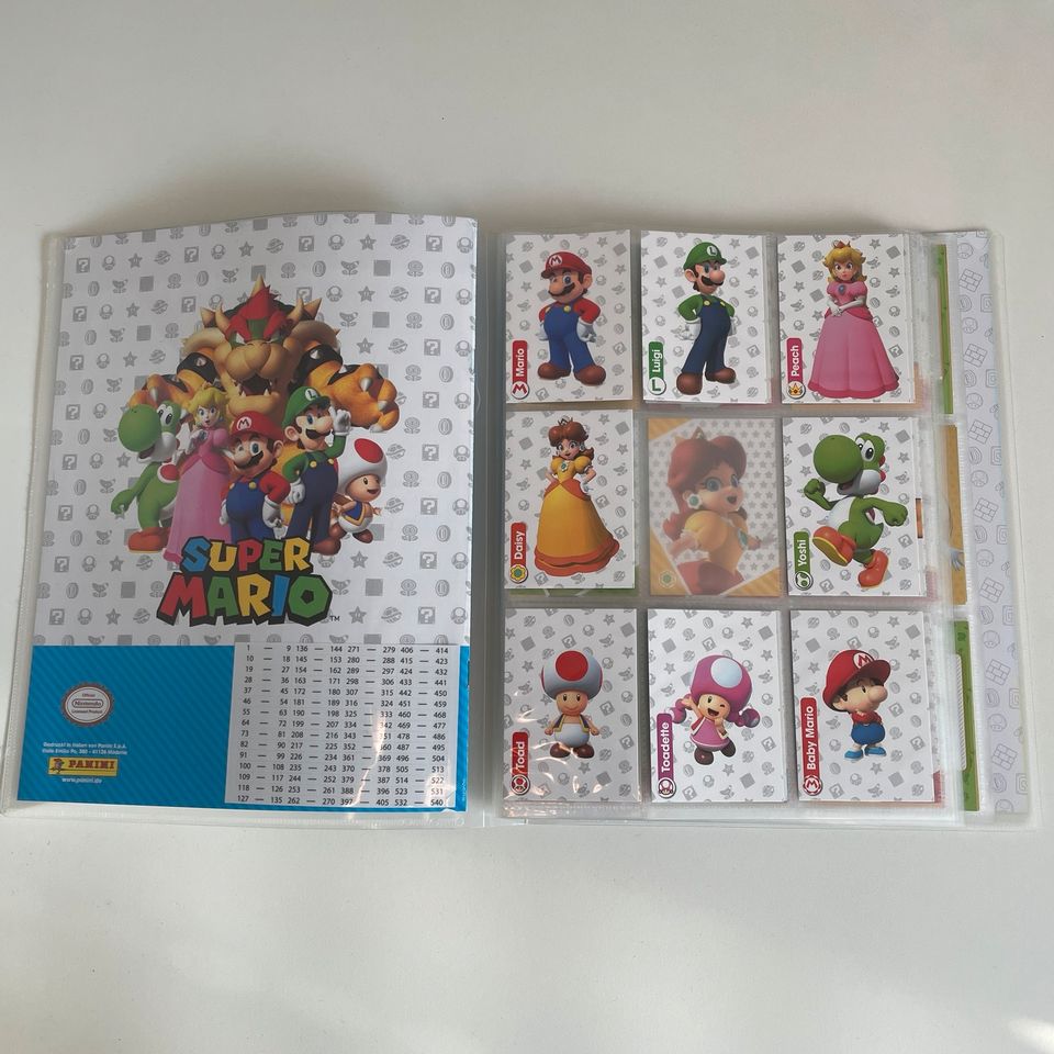 Panini Super Mario Trading Card Album inkl 142 Karten + 1 Limited in Aalen