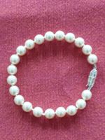 Perlen Armband, weiß (Modeschmuck) Nordrhein-Westfalen - Erwitte Vorschau