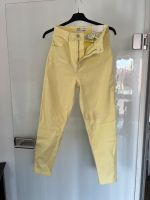 Bershka Mom Jeans gelb Gr. 36 Neu! Nordrhein-Westfalen - Rheine Vorschau