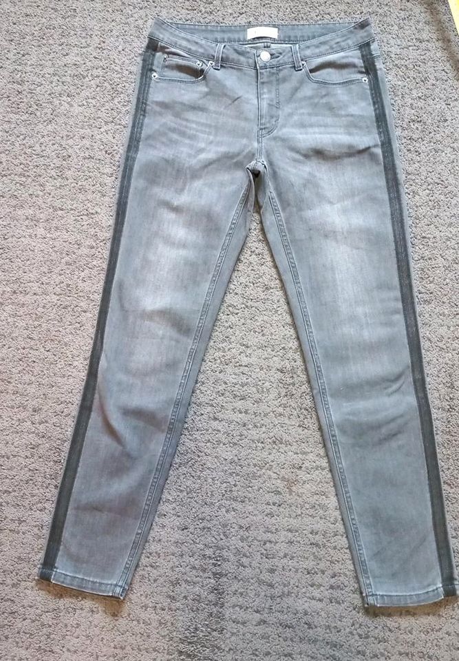 Hose von Heine Gr. 40 L (18) Damen Jeans Grau Kleidung in Mönchengladbach