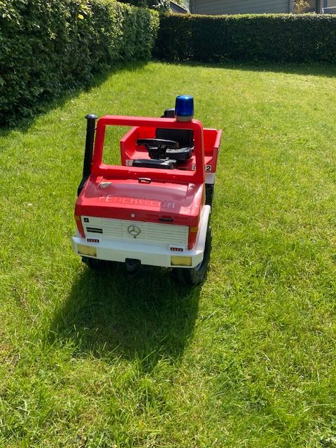 Rolly Toys Feuerwehr Unimog rot inkl. neuer Aufkleber in Essen