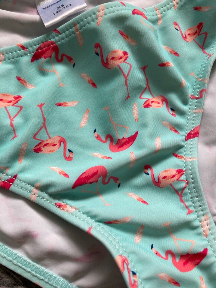 Bikini Flamingo mintfarben NEU Gr. XS 146/152 in Detmold