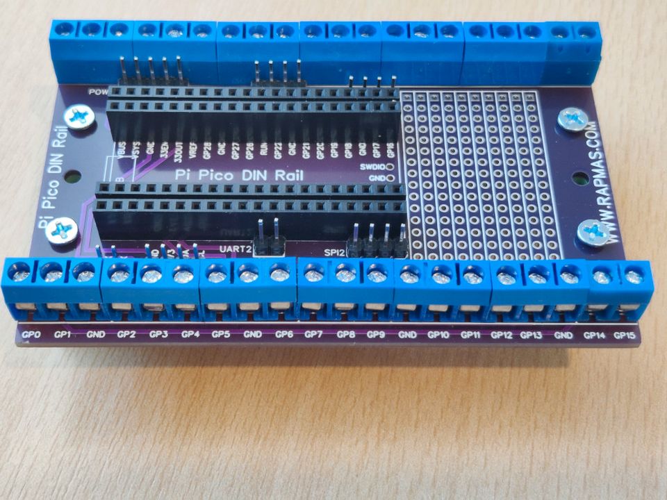 Raspberry Pi Pico DIN-Schiene DIN Rail Adapter in Rosenheim