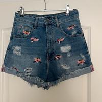 Zara jeans Shorts Zara pink panther Gr. 34 mit hohem bund Lübeck - Kücknitz Vorschau