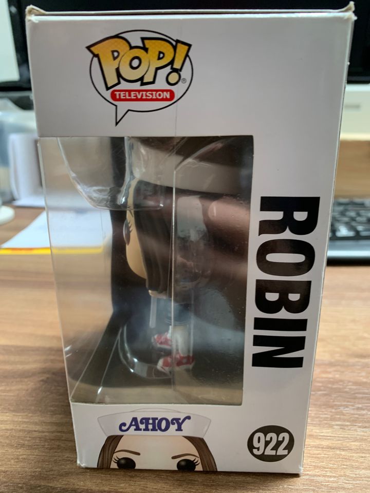 **Funko Pop! Television Stranger things 922 Robin in Berlin